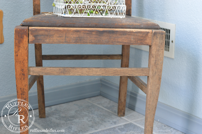 Spring Farmhouse Entry